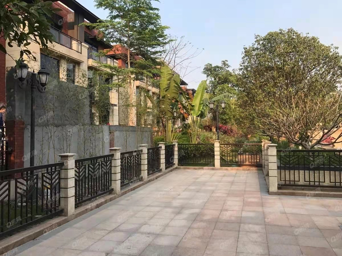 豐泰橡樹(shù)溪谷均價(jià)-19500元/平