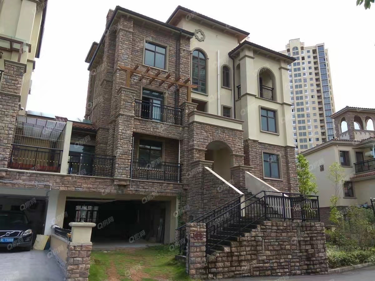 江濱華府1-4期均價-10500元/平