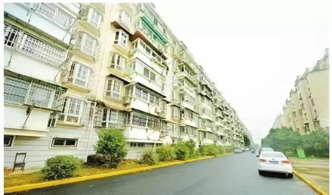 比如廣汕路附近的兩個限價房小區