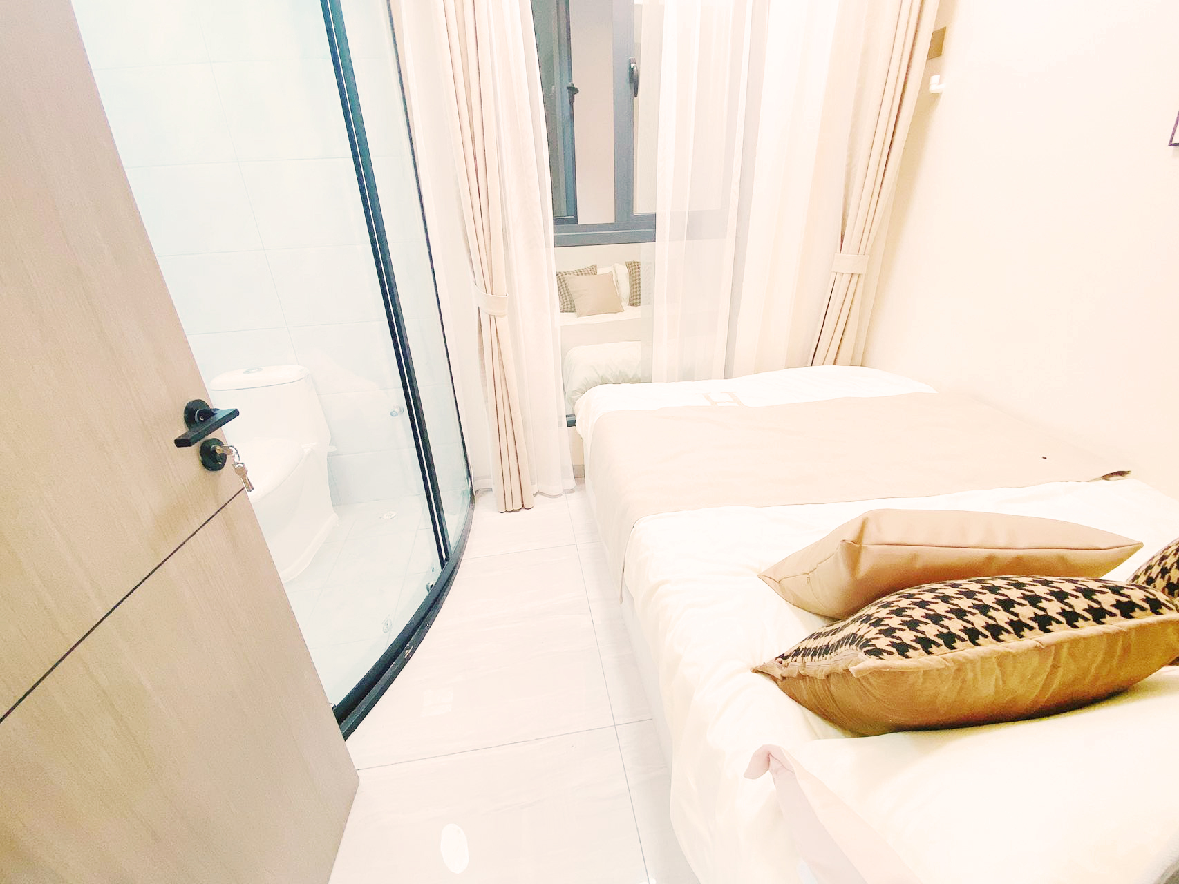 深圳石巖小產權房| 蔚藍花城 ，34.8萬/套